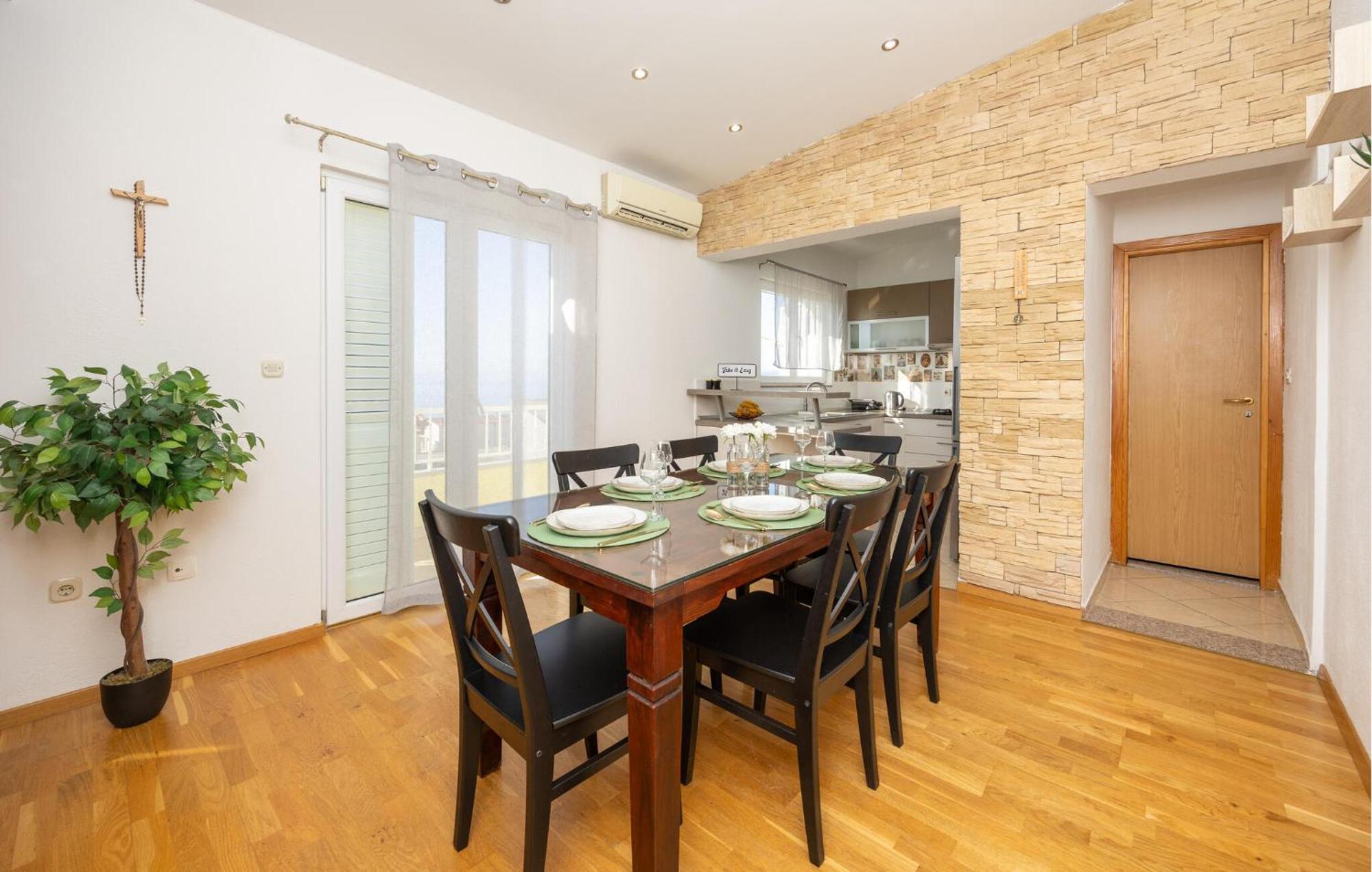 Stunning Apartment In Μακάρσκα Εξωτερικό φωτογραφία